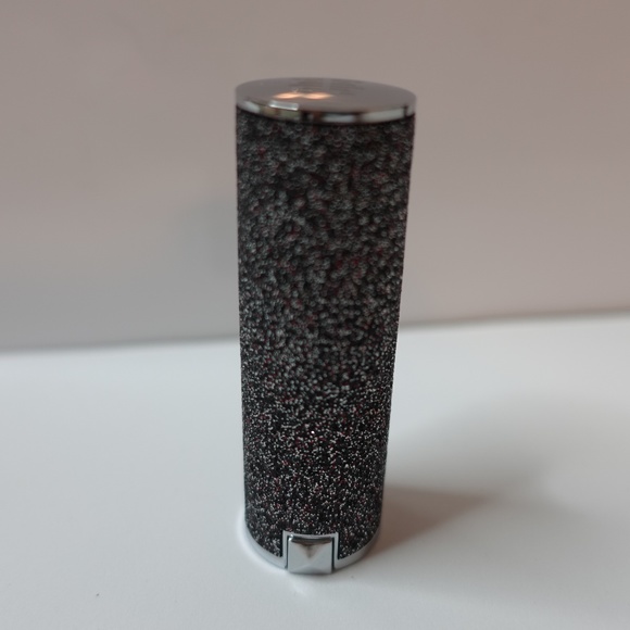 GIVENCHY Luminous Matte Lipstick in 500 Enigmatic Red *LE* - Picture 4 of 10